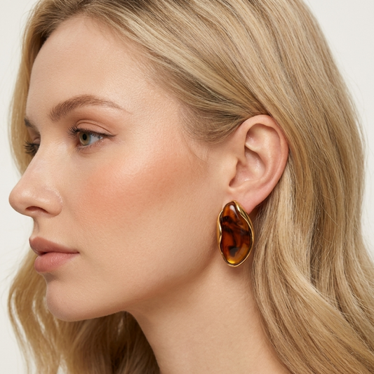 Amber Teardrop Stud Earrings – Zariva