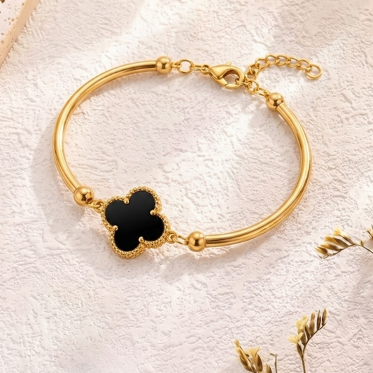 Serena Clover Luxe Bracelet by Zariva featuring black clover charm design, 18K Gold PVD finish and anti-tarnish stainless steel jewellery for women