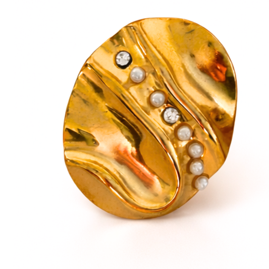 Orla Oval Pearl Stud Earrings