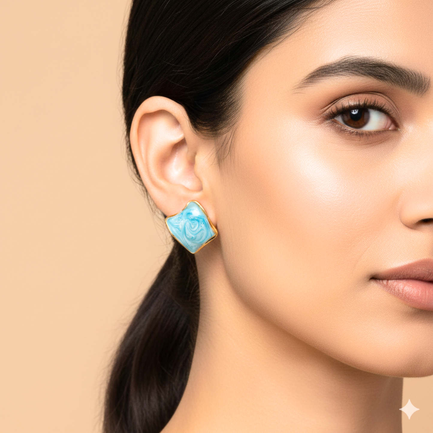 Luna Wavy Square Blue Stud Earrings – Zariva