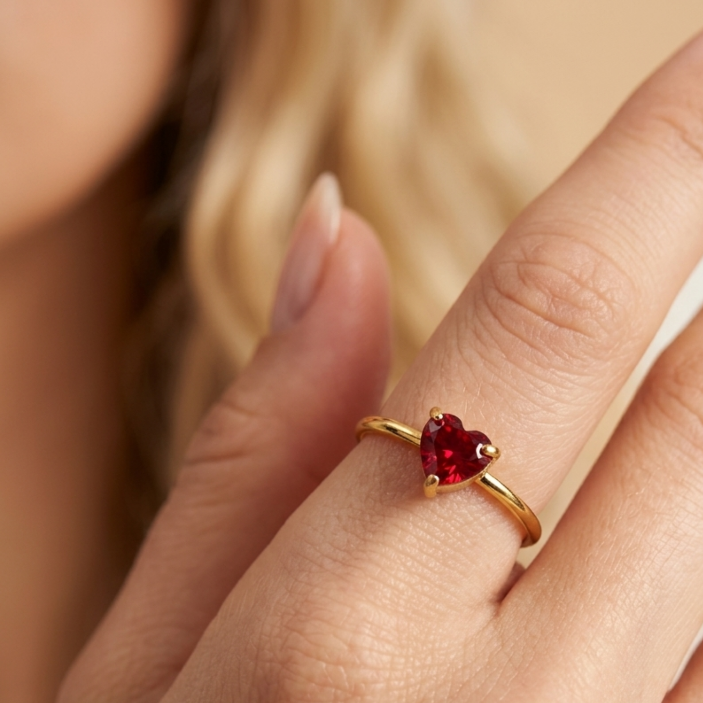 Amora Zircon Red Solitaire – Zariva