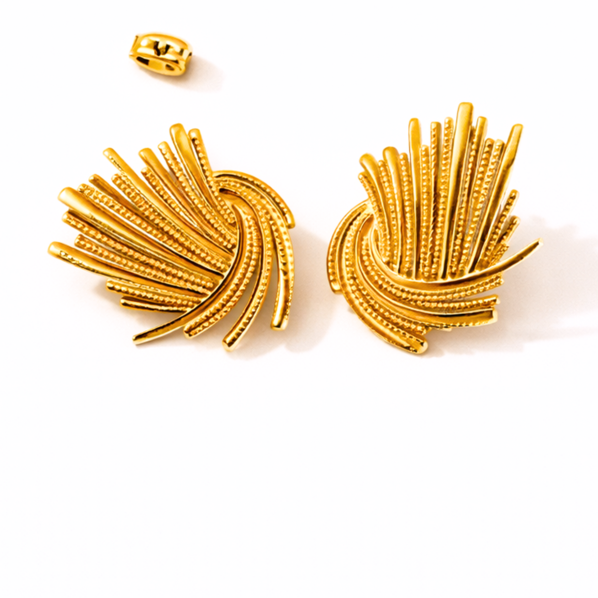 Aurelia Swirl Gold Stud Earrings Zariva