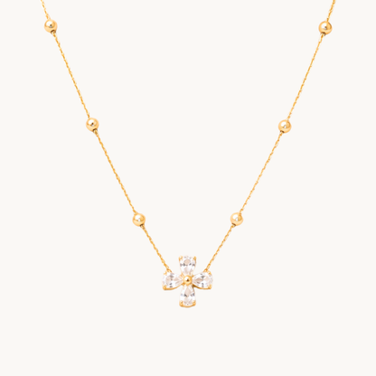 Zariva Clover Beaded Necklace in 18K Gold PVD plated SS316L stainless steel featuring a sparkling four-leaf crystal clover pendant with elegant beaded chain. Anti-tarnish, water-resistant, hypoallergenic everyday luxury jewellery for women.