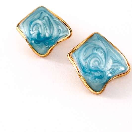 Luna Wavy Square Blue Stud Earrings – Zariva